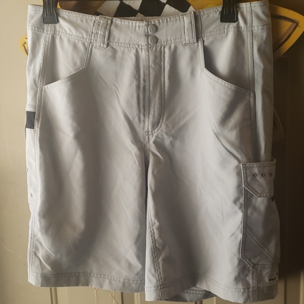 Columbia PFG shorts